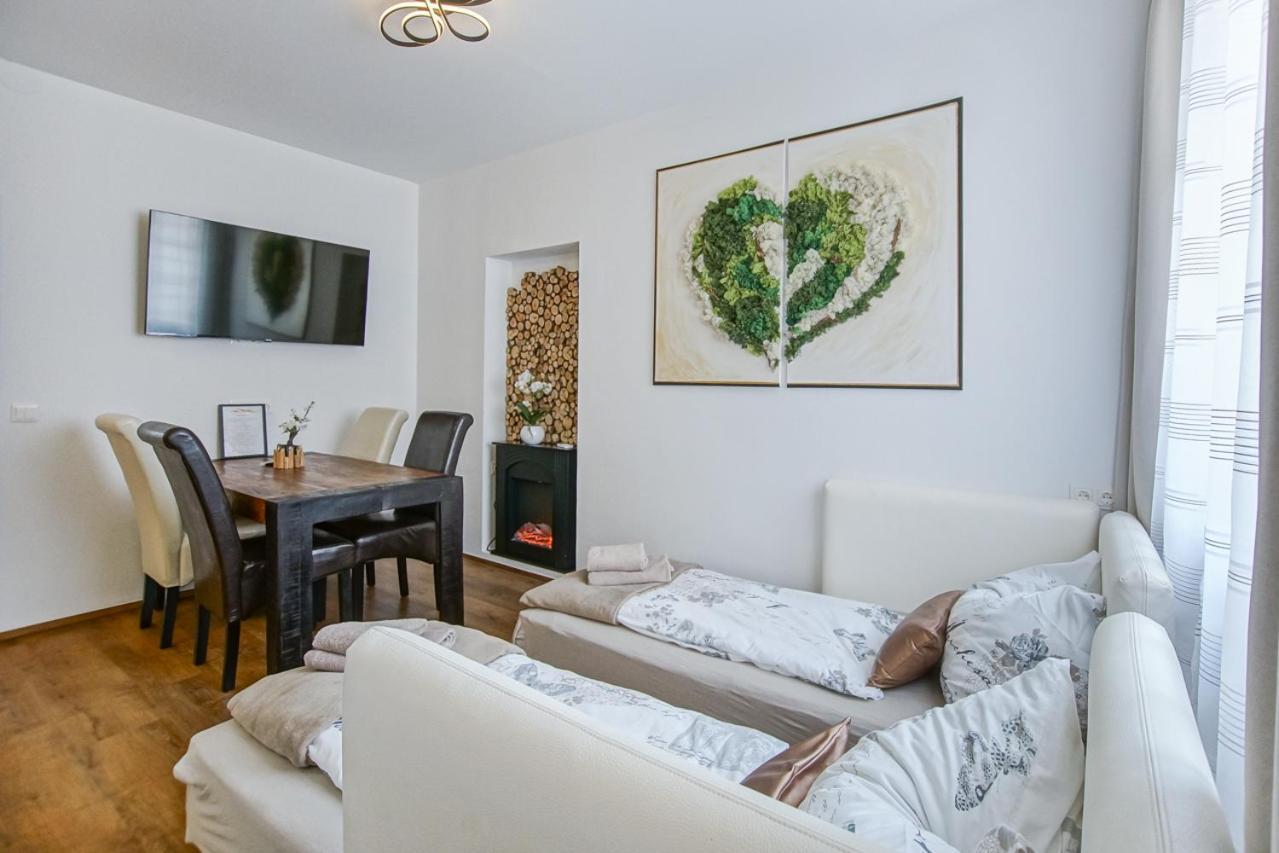 Auszeit Steiraland 8 Mit Ueberdachten Balkon Und Parkplatz Leoben  Exterior foto